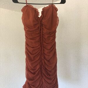 Chic Strapless Ruched Dress in Rust